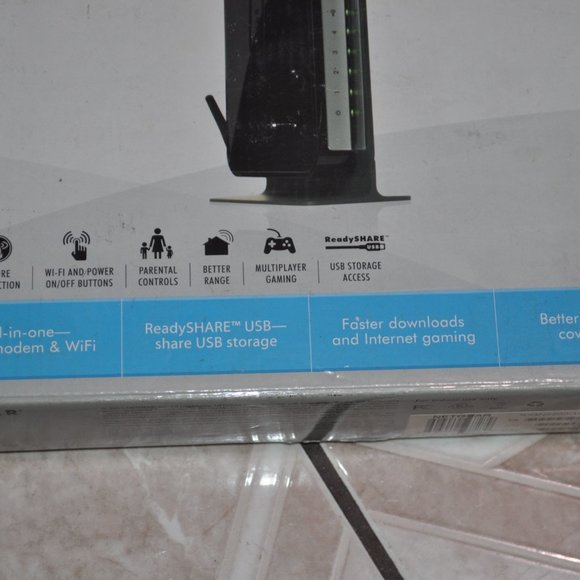 Netgear N300 Wireless ADSL 2+ Modem Router DGN2200 NBN Compatible - Picture 4 of 5